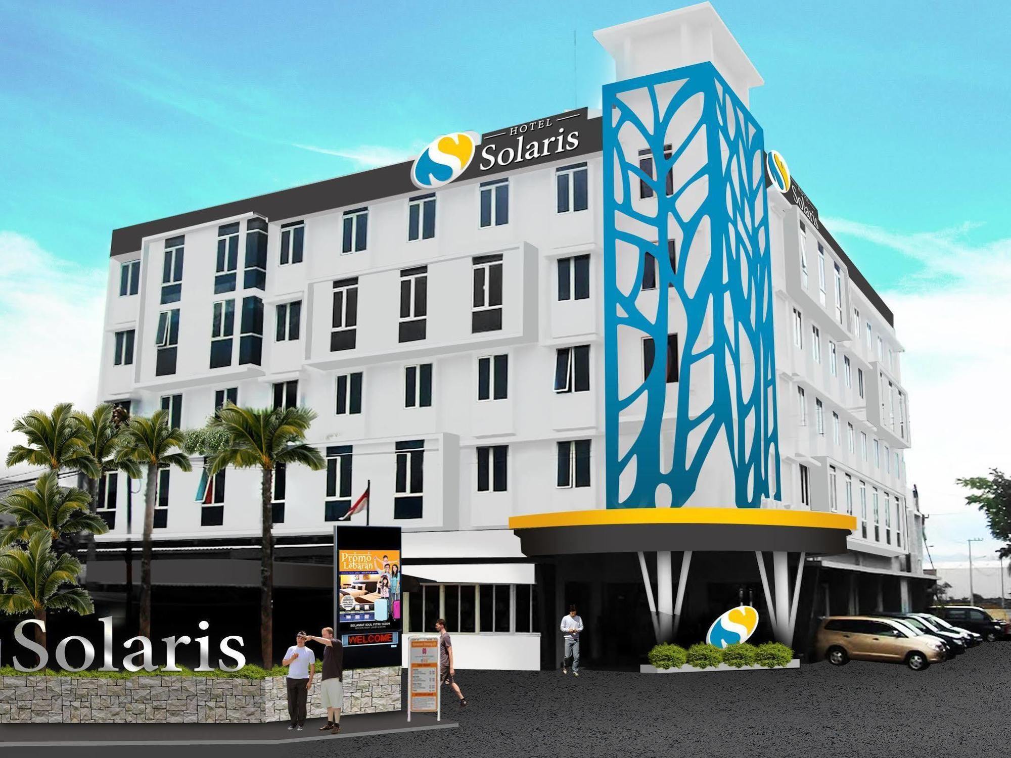 Solaris Hotel Malang Buitenkant foto
